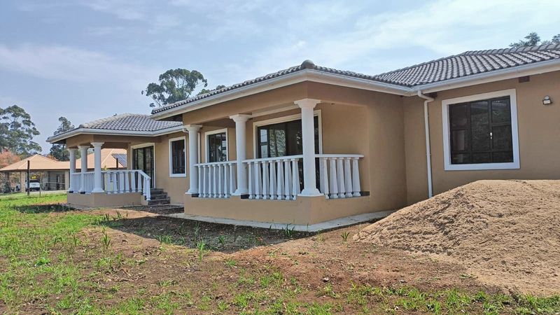 Newly Built Modern 5 Bed Family Home