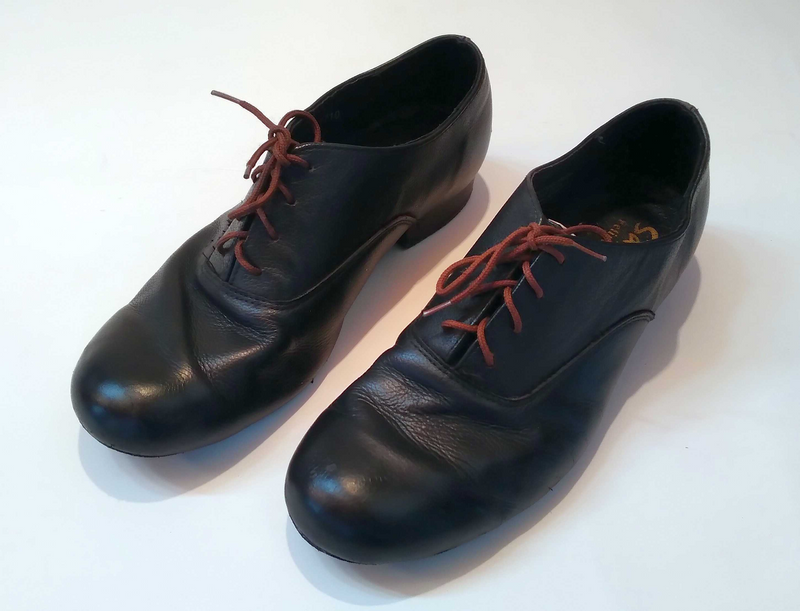 Size 6 Ballroom dancing shoes for men