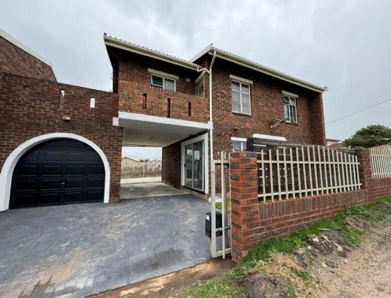 Perfection - Stunning Seaside Duplex with Modern Charm