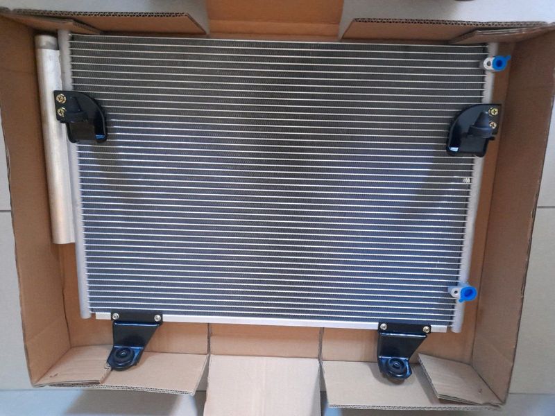 Toyota hilux 2 5 3 0 d4d 05 15 brand new aircon condenser for sale price R1350