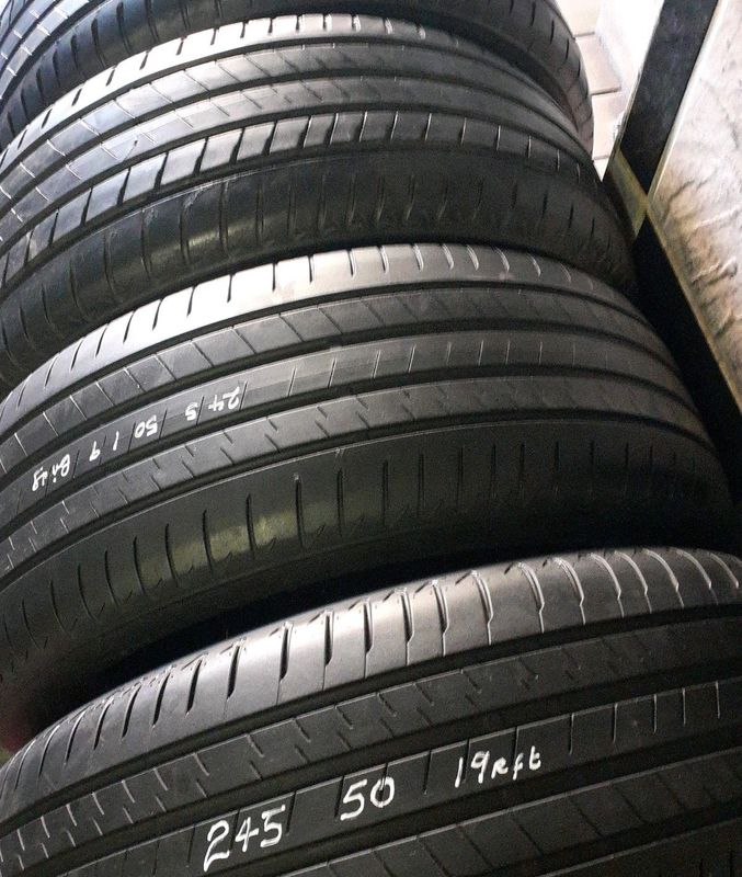 245/50/19x4 for sale call/whatsApp 0631966190 we fit and balance we also do deliveries around gauten