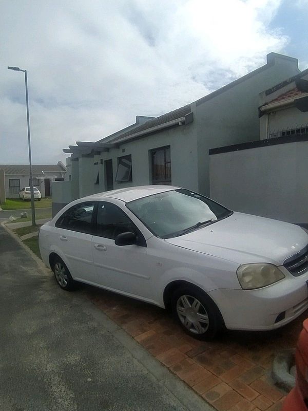 Selling chev optra