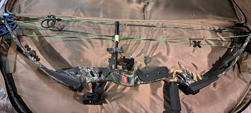 PSE Nova hunting compound bow 70lbs