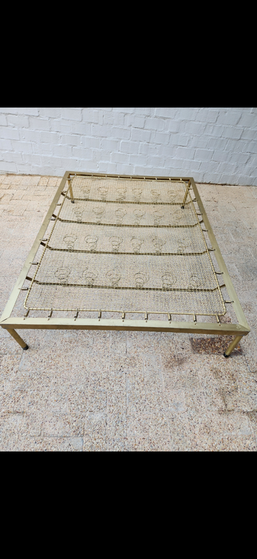 Metal spring frame of bed and matress