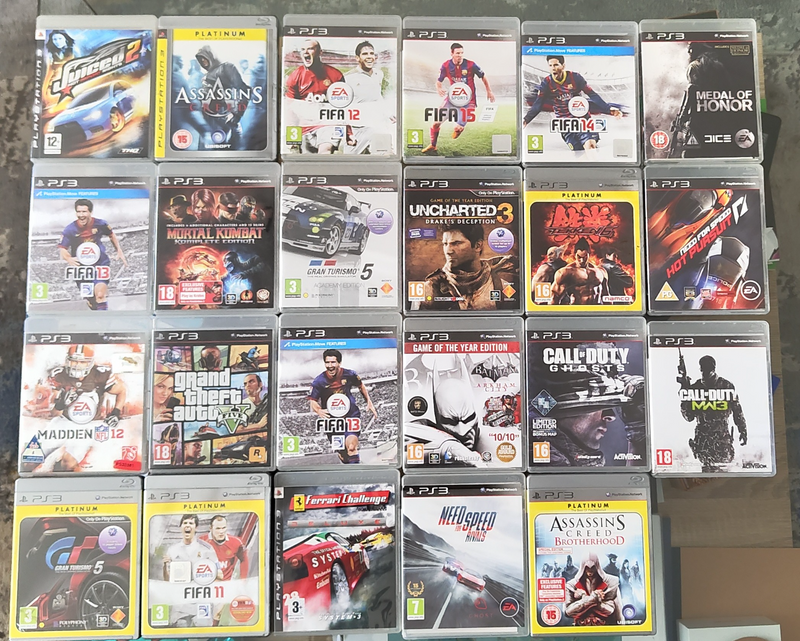 PS3 &#43; 2 Controllers &#43; 23 Games