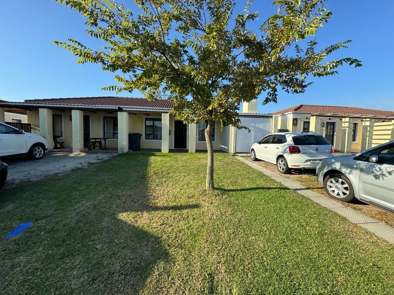 3 Bedroom House For Sale In Stellendale