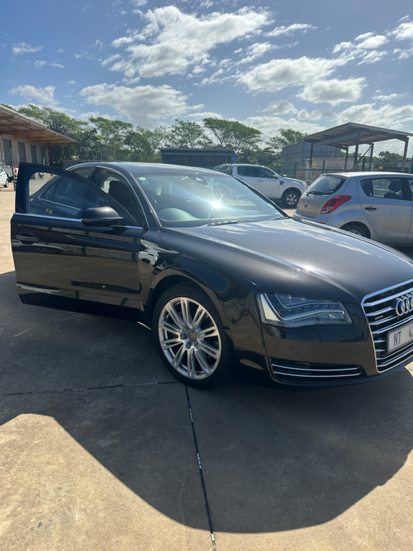 2013 Audi A8 Sedan