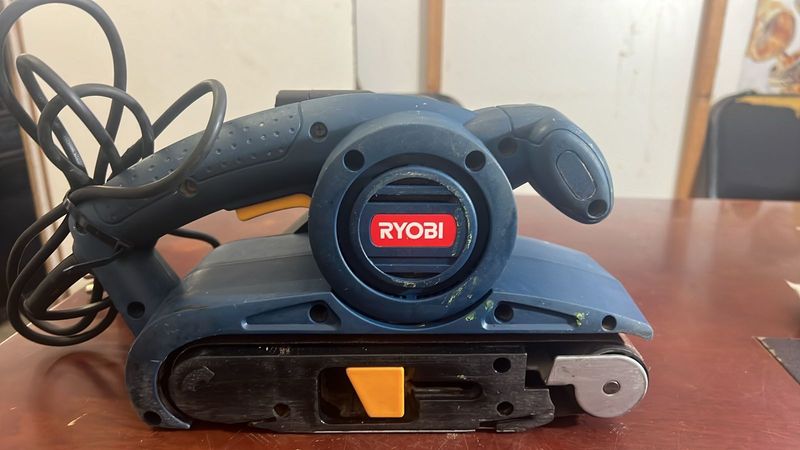 Ryobi EBS- 810 BELT SANDERS