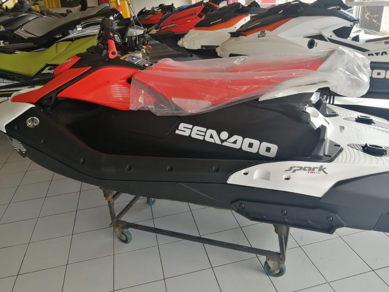 Seadoo Spark Trixx jet ski 2024