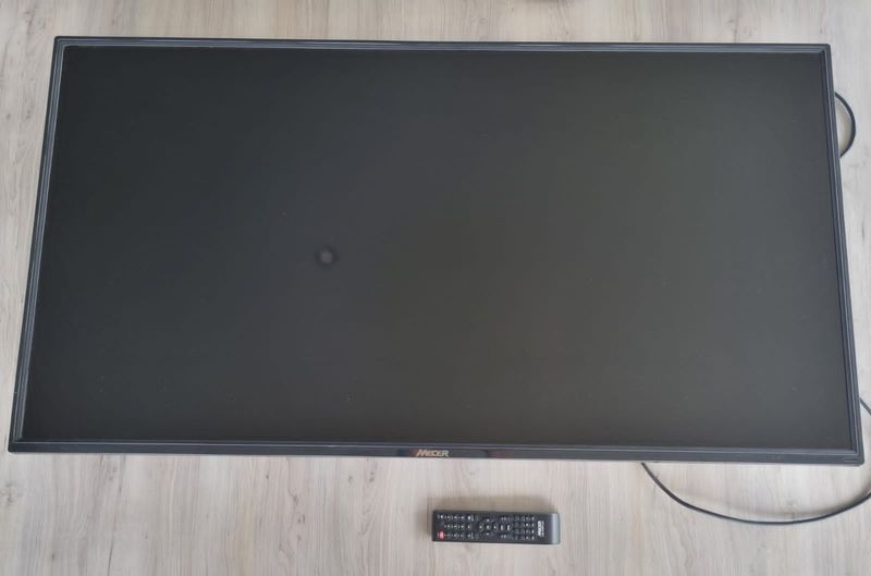 Mecer 55&#34; LCD monitor