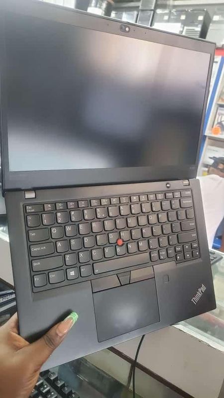 Lenovo Thinkpad X390 core i5 8thgen