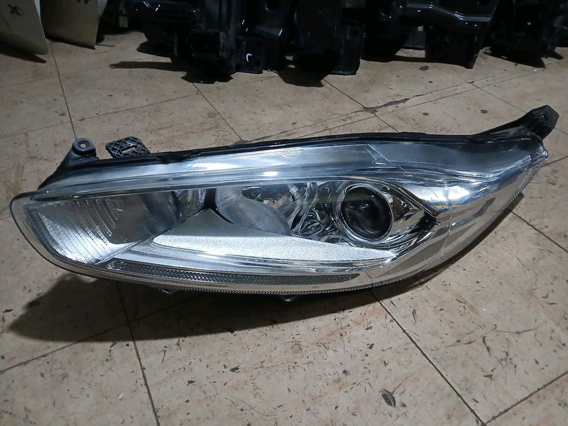 Ford Fiesta headlight