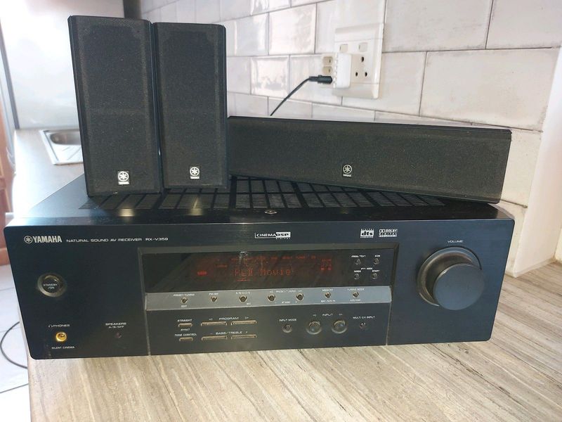 Yamaha natural av receiver with speakers and sub woofer