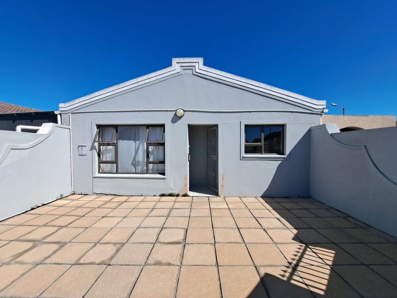 For Sale: Spacious 5-Bedroom Family Home in Portland, Mitchells Plain