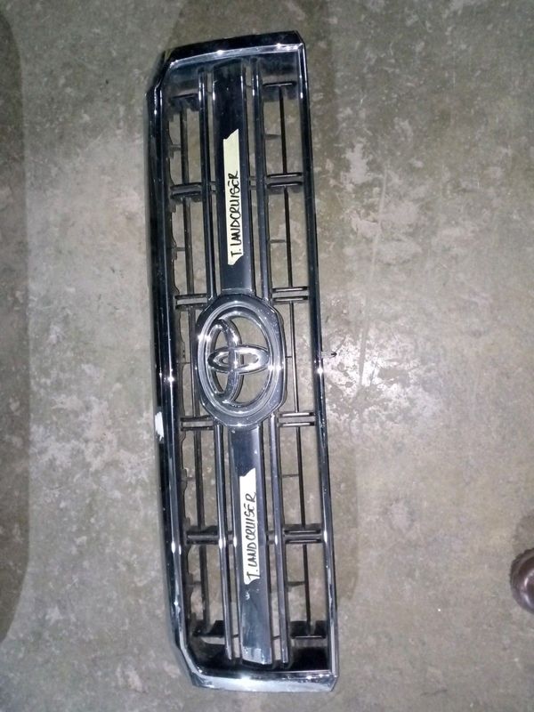Toyota Land Cruiser Grille For Sale 0718191733 WhatsApp