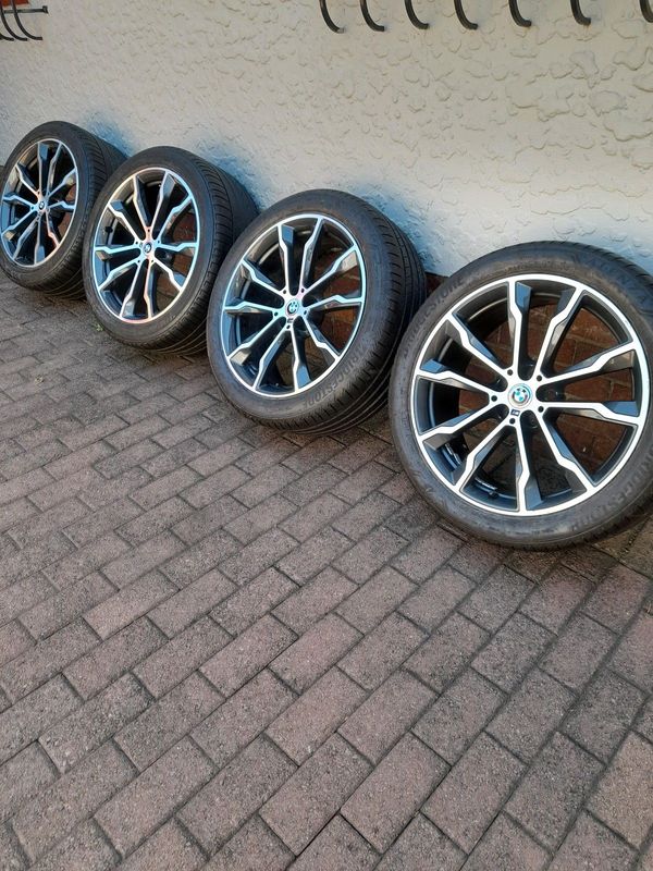 20&#34; BMW x3, x4 Oem mags and tyres