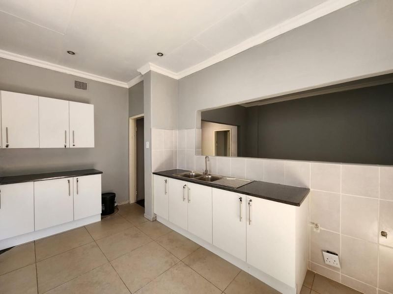 STUDENT ACCOMMODATION TO LET IN PRETORIA GARDENS