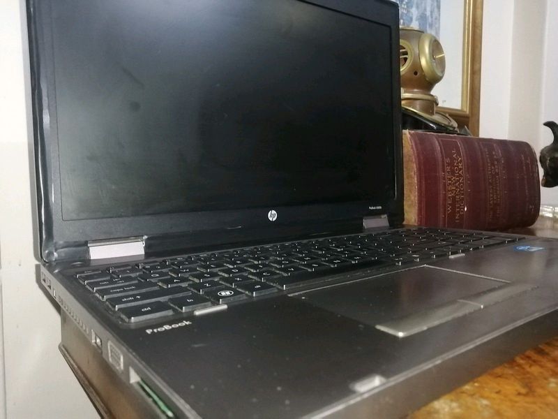 HP Laptop i7 Windows 11 Pro N