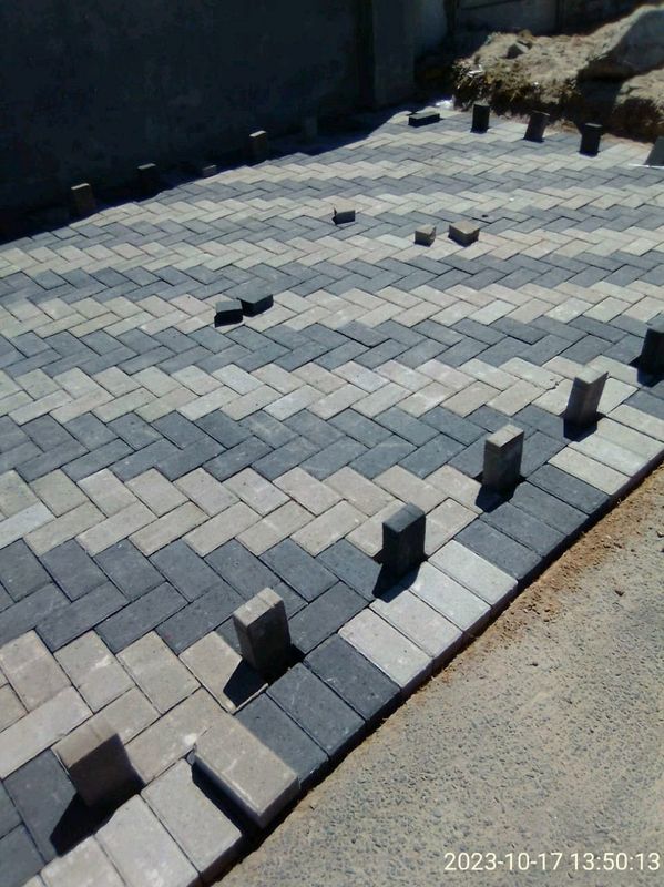 Normal brick paving