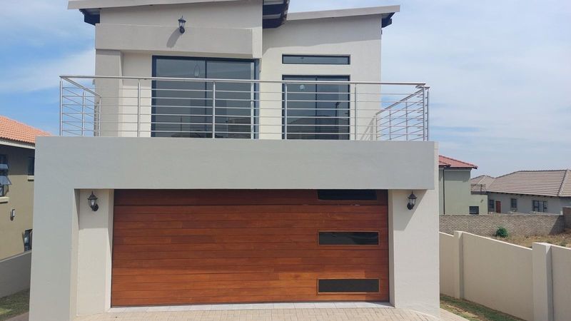 Newly built 4 bedroom home available for Rent