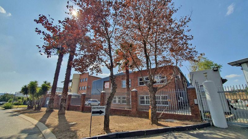 1050m² Industrial To Let in Founders View at R65.00 per m²