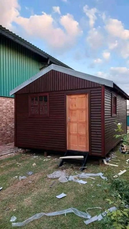 Log home for sale