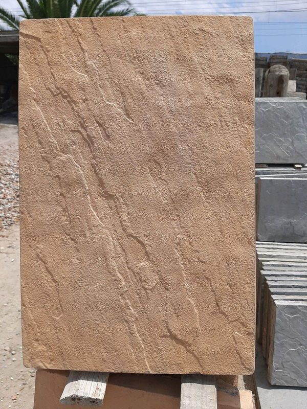 PRICE DROPPED. Medium Rectangular 500 x 330 slabs at R30 each.