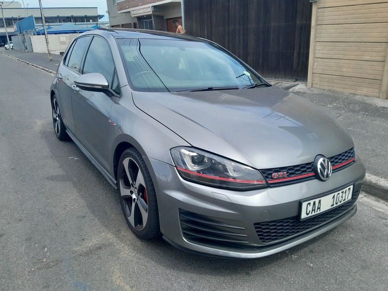 2016 VW GOLF 7 2.0 GTI DSG PERFORMANCE WITH PANORAMIC ROOF
