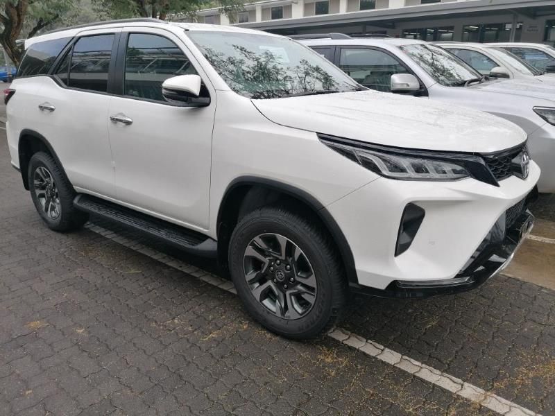 White Toyota Fortuner for sale