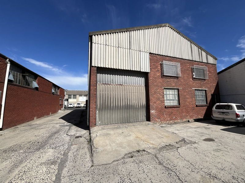 330m2 WAREHOUSE TO LET IN BEACONVALE