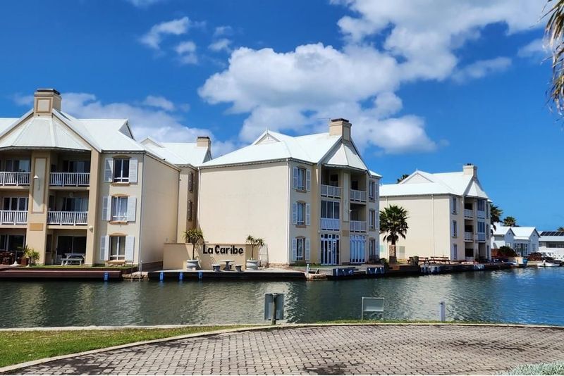 Tranquil Living in Marina Martinique, Jeffreys Bay