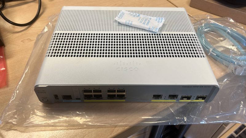 Cisco - Catalyst 2960cx-8pt switch silver