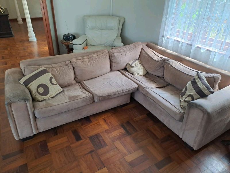 Lounge couch for sale