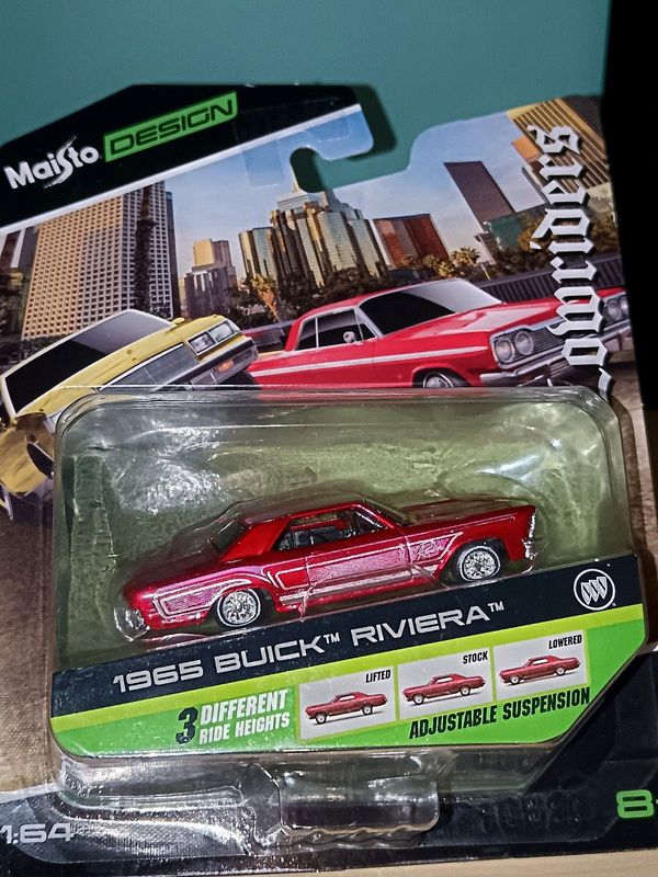 1965 Buick Riviera lowrider 3 different ride Heights 1:64