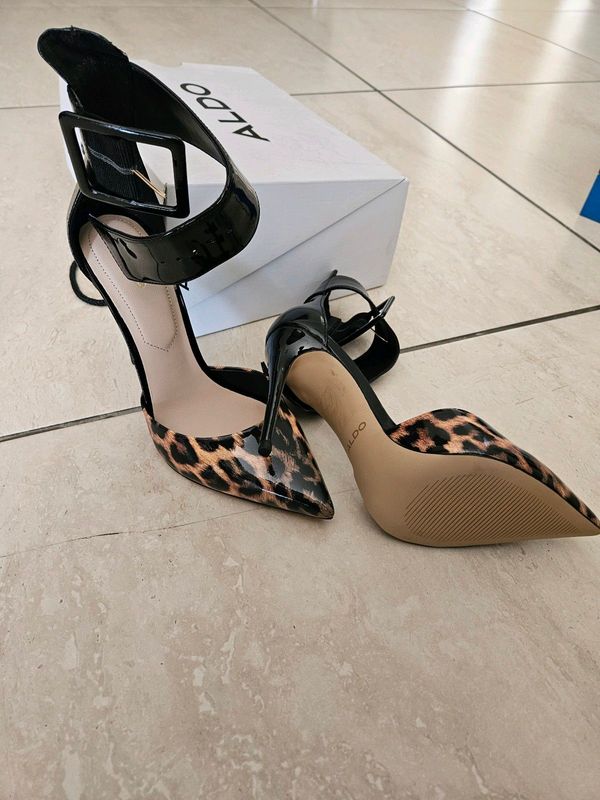 Aldo heels brand new size 3