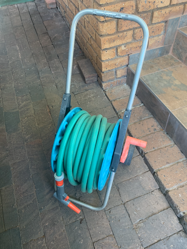 3/4&#39;&#39; Garden hose with  trolley and fittings