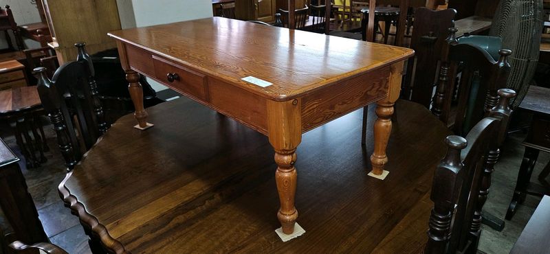 Oregon Pine 1-drawer Coffee Table