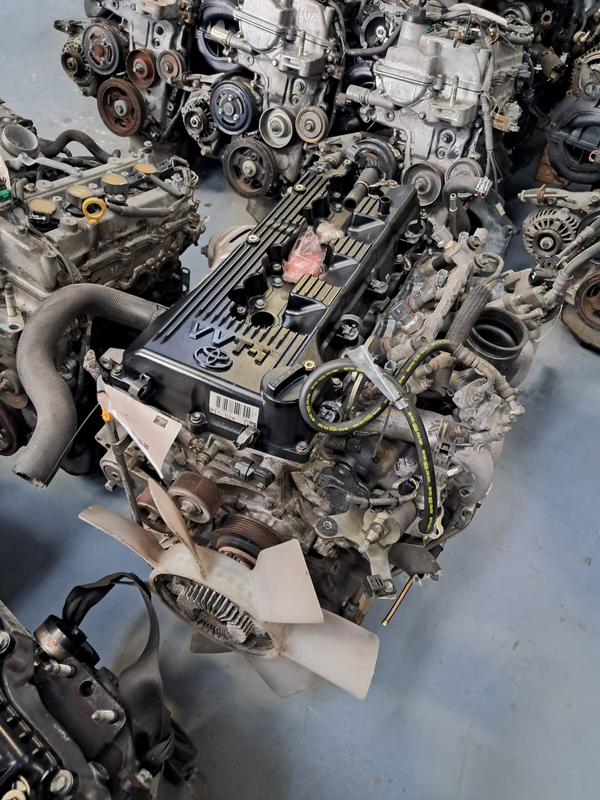 Toyota 2.0 VVTI Hilux - Quantum 1TR Engine