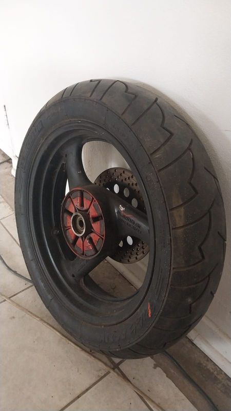 Motorcycle back tyre with Rim