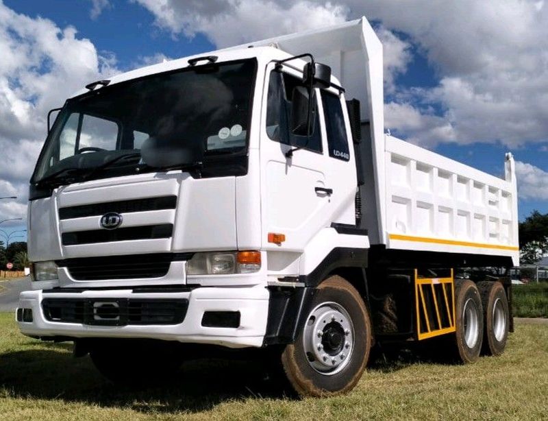 NISSAN UD TIPPER FOR TOUGH JOBS