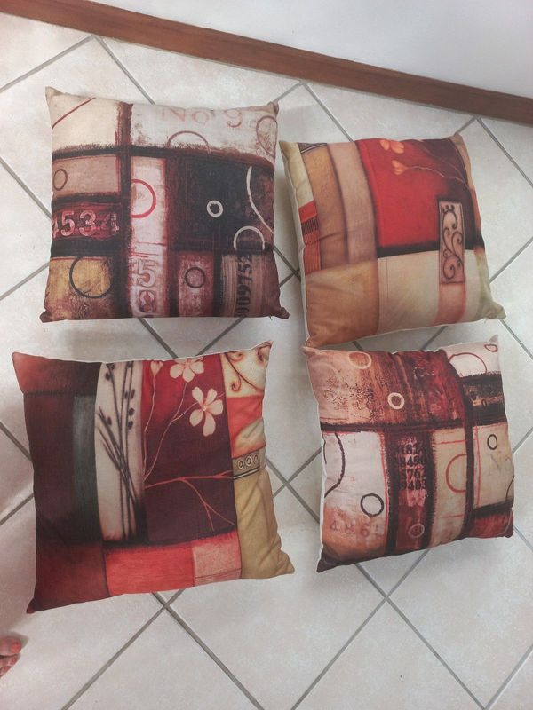 SCATTER CUSHIONS- Set of 4