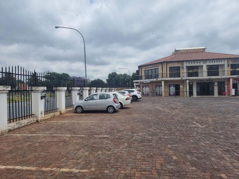 Zahra Square - Corner Industry and Neethling Roads, Benoni