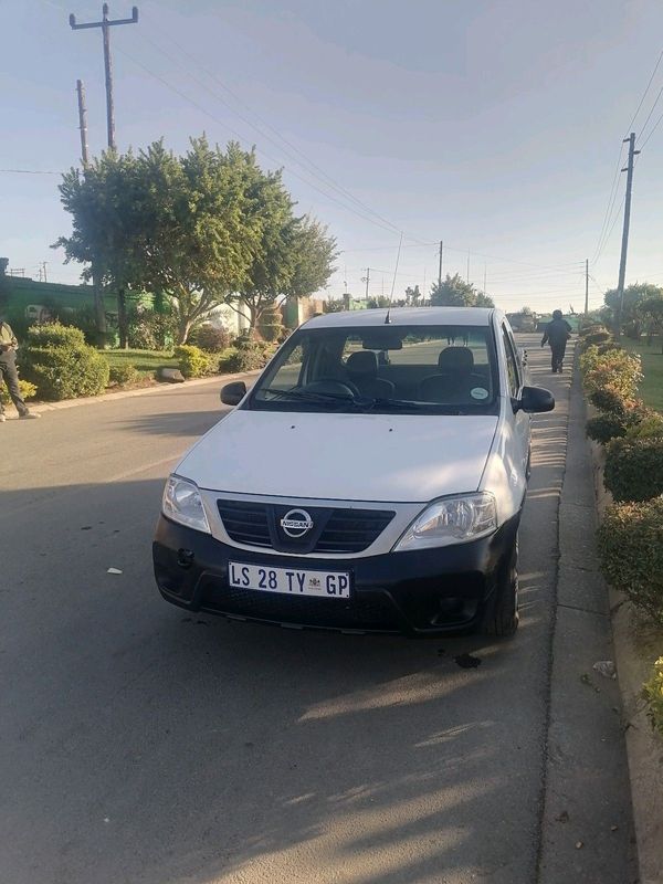 Nissan np200 for sale