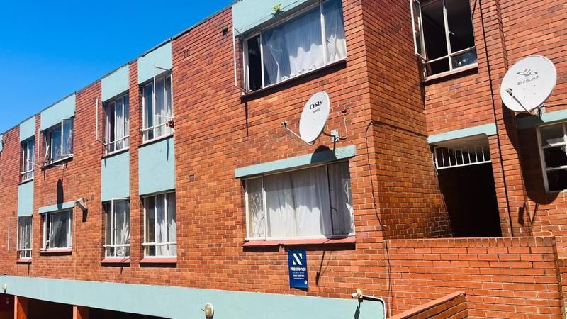 2 Bedroom Flat to Rent in Montclair, Durban