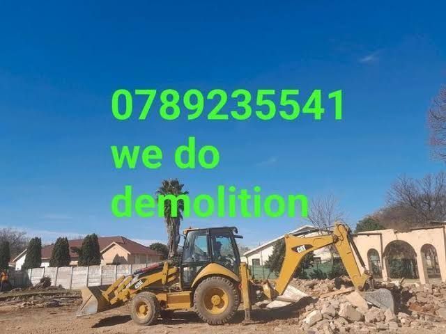 TRAÇTOR  FOR HIRE