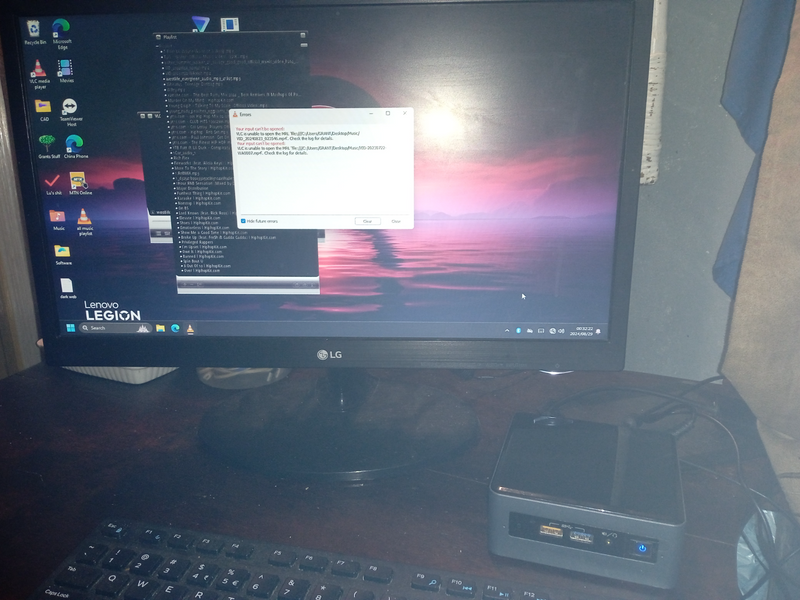 Brand new Intel Nuc complete Pc with 20inch lg screen