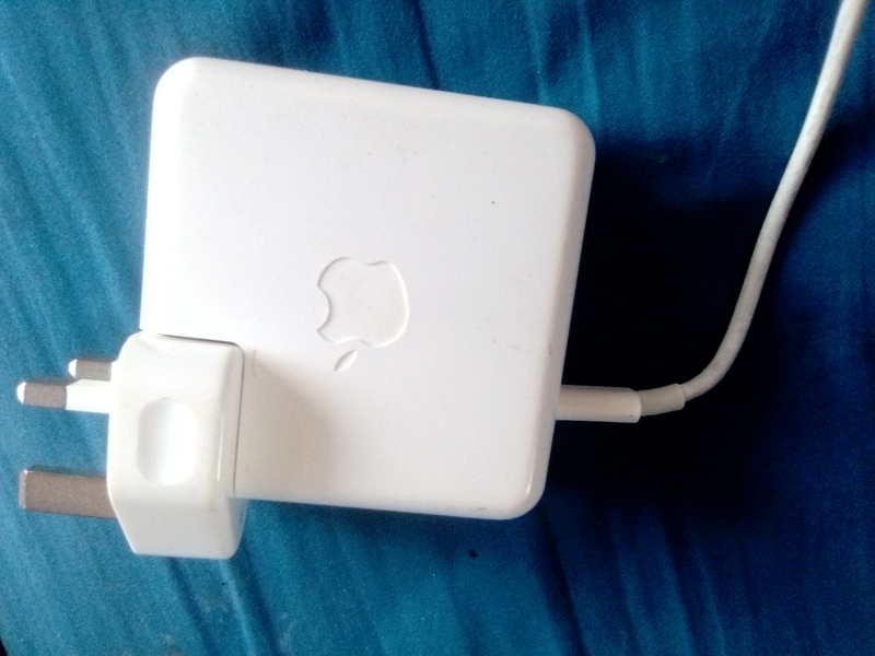 Apple Mac Pro charger