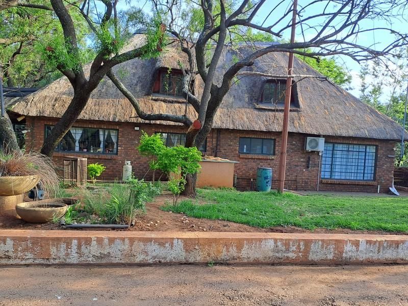 House on 4 Hectares of Land- Kameeldrift- Pretoria