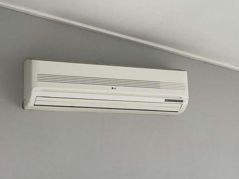 LG AIR Conditioner for Grabs R7500