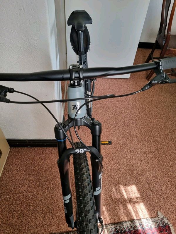 Grey Titan TRC 34 Mountain Bike 29&#34; Medium Frame Size